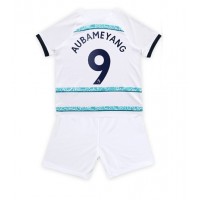 Chelsea Aubameyang #9 Fotballklær Bortedraktsett Barn 2022-23 Kortermet (+ korte bukser)